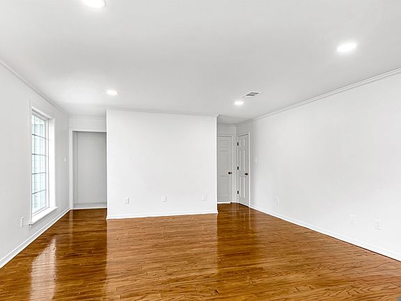 5th image of 45139 Spellman Wall Rd