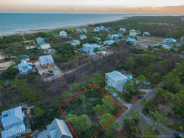 112 Plover Dr, Port Saint Joe, FL 32456
