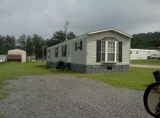 36 Brookside Dr, Shinnston, WV 26431