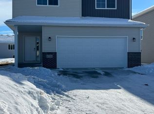 6750 71st Ave S, Horace, ND