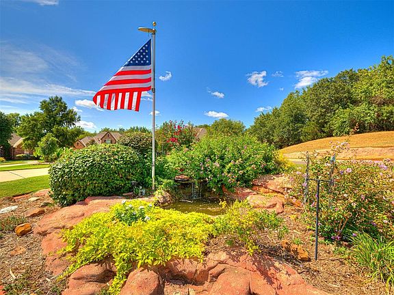 5th image of 10708 Aldersgate Cir