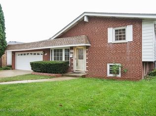 594 N Rozanne Dr, Addison, IL 60101