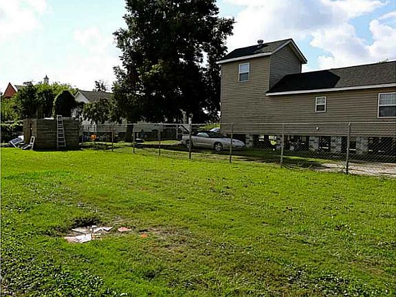 3rd image of 1249 Delery St