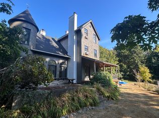 18130 Raleigh Ln, La Conner, WA 98257