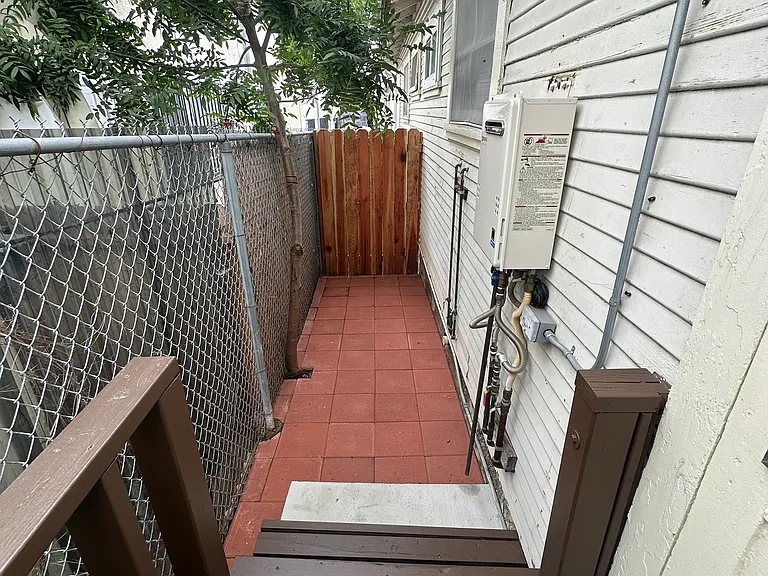 1414 3/4 Micheltorena St #1414-3/4 — Photo 16
