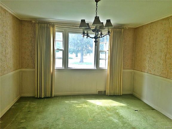 5th image of 34 Ely Dr