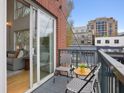 1009 NW Hoyt St APT 214, Portland, OR, 97209