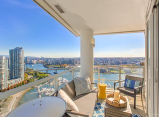 1201 Marinaside Cres #2903, Vancouver, BC V6Z 2V2