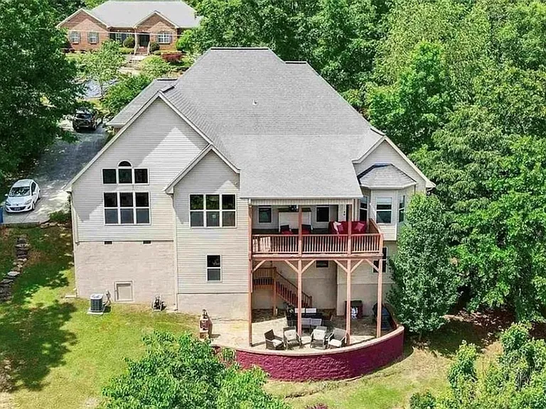 920 Hillyer High Rd — Photo 1
