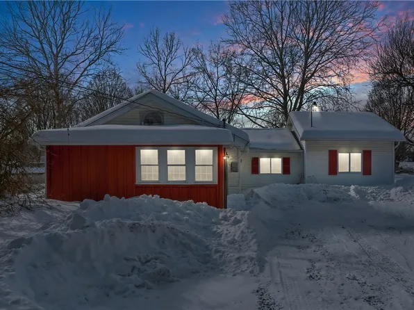 9 13th St, Edinburg, PA 16112