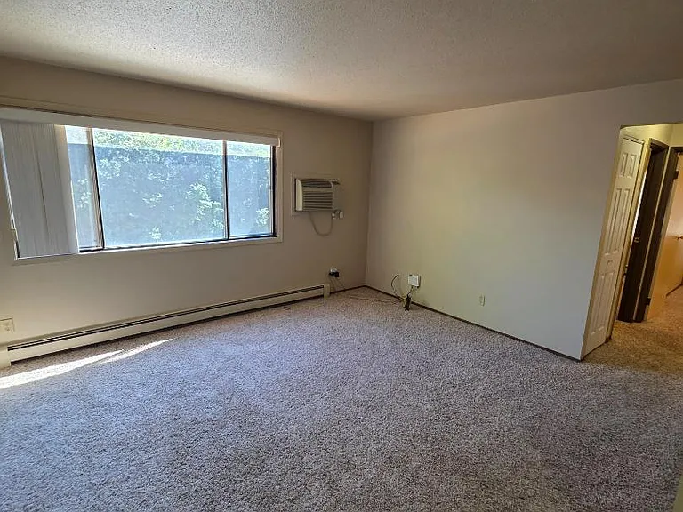 Unit Photo