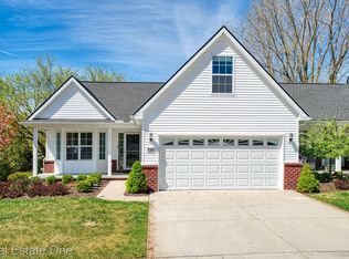 820 Nelsons Ridge Dr, Howell, MI 48843