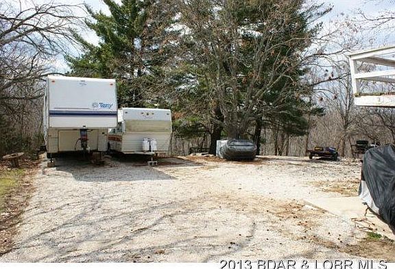 5th image of 822 Lakeview Dr