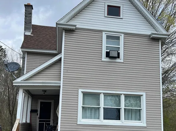 25 Gleason St, Gouverneur, NY 13642