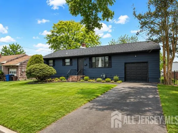 85 Woodrow Ave, Piscataway, NJ 08854