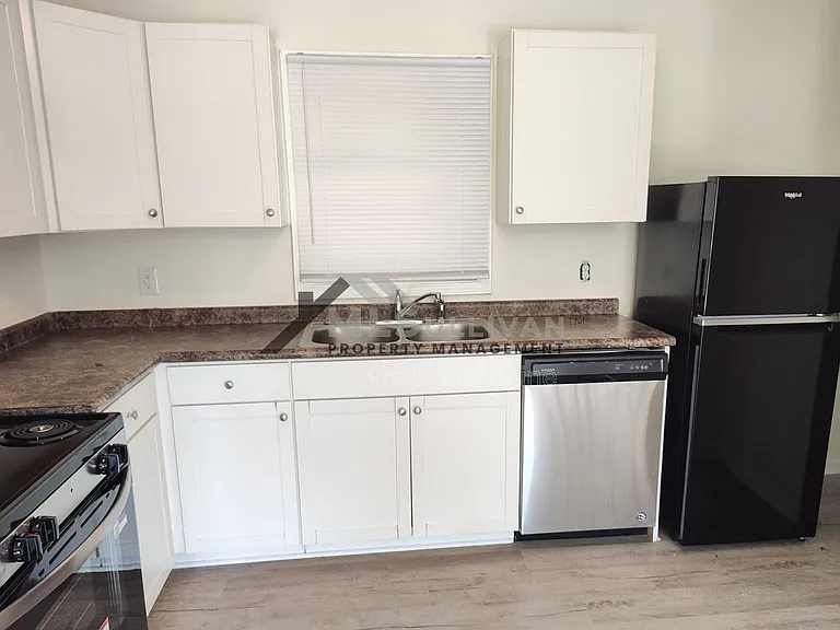 9 Fisher Pl #A — Photo 5