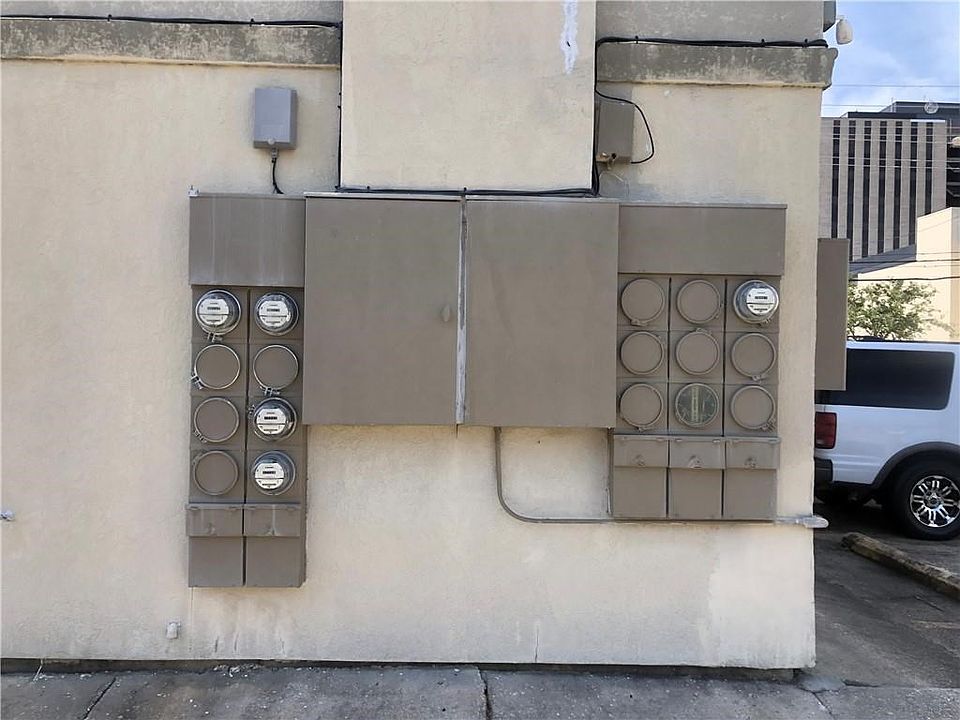Building Photo 4