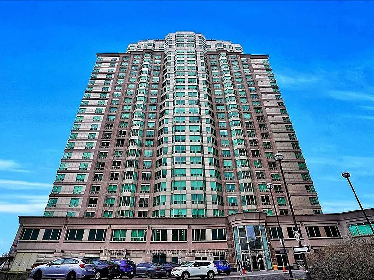 11 Lee Centre Dr #2102 — Photo 1