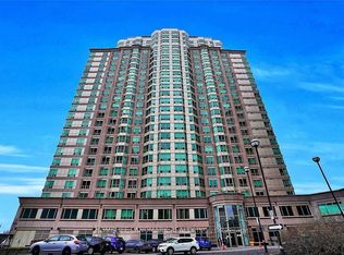 11 Lee Centre Dr #2102, Toronto, ON M1H3J5