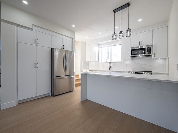 2nd image of 7533 Wren St #D