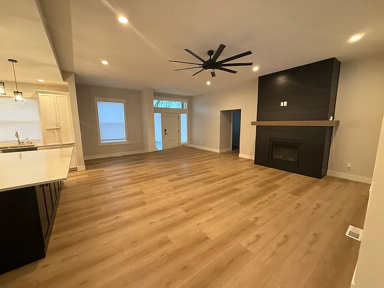 4518 Maple Ave — Photo 14