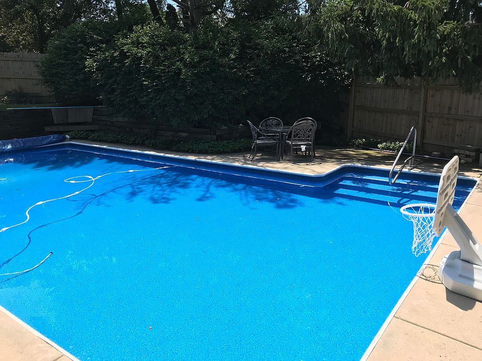 2nd image of 13819 S Creekside Ct
