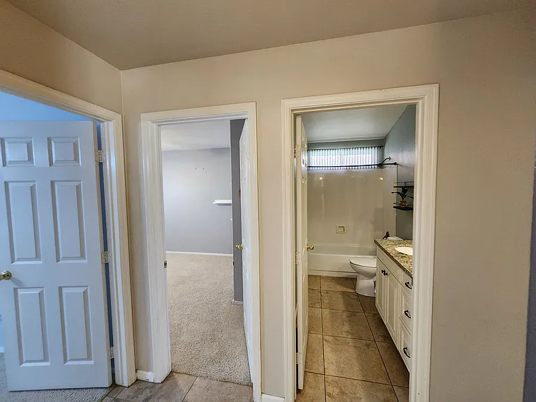 15013 S 46th Pl — Photo 10