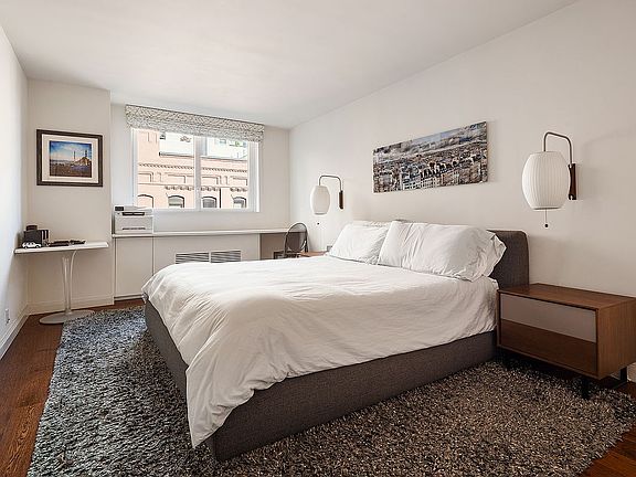 3rd image of 200 E 94th St APT 322