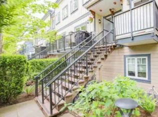 2263 Triumph St, Vancouver, BC V5L 1L2