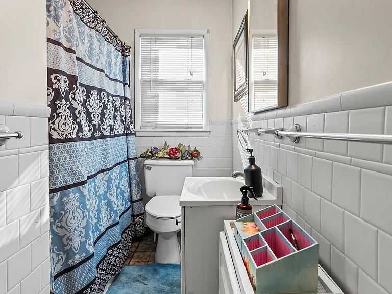 102 Adams Dr — Photo 10