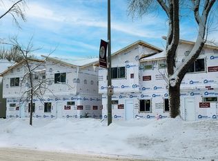 416 N 5th St #A, Grand Forks, ND 58203