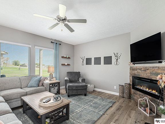 5th image of 11306 Edward Cir
