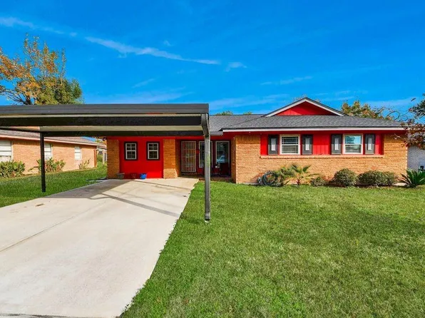 2914 Dragonwick Dr, Houston, TX 77045