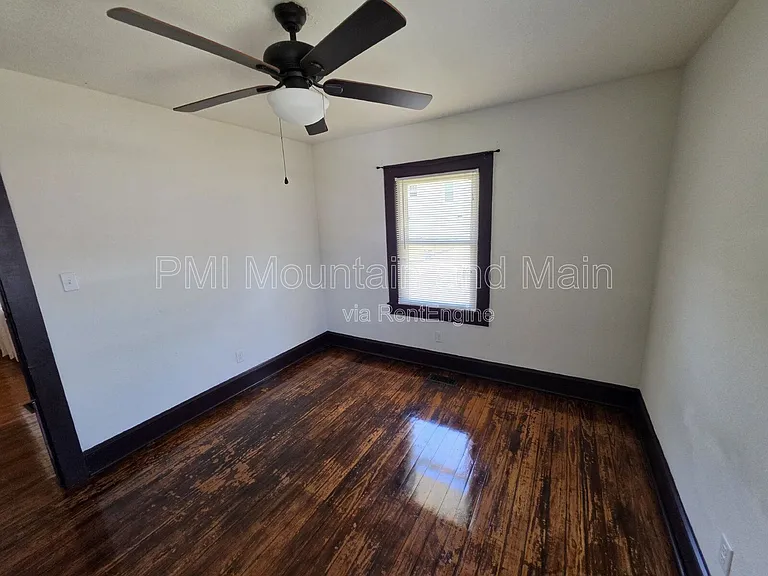 309 Dennis St — Photo 23