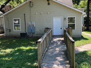 810 Fremont St #2, Manhattan, KS 66502
