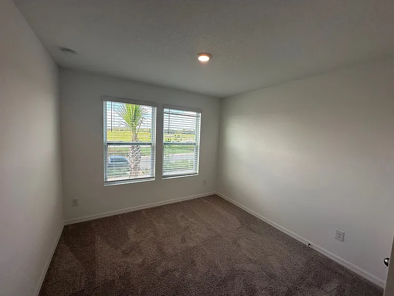 6541 Cyrils Dr — Photo 13