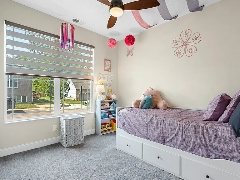 2716 E Millstone Dr — Photo 21