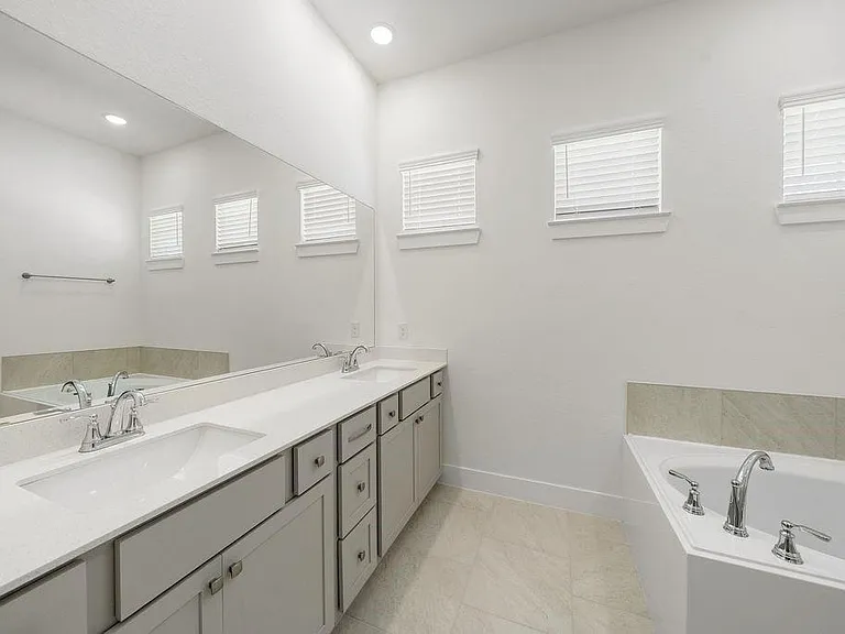 12762 Grayson County Dr — Photo 14