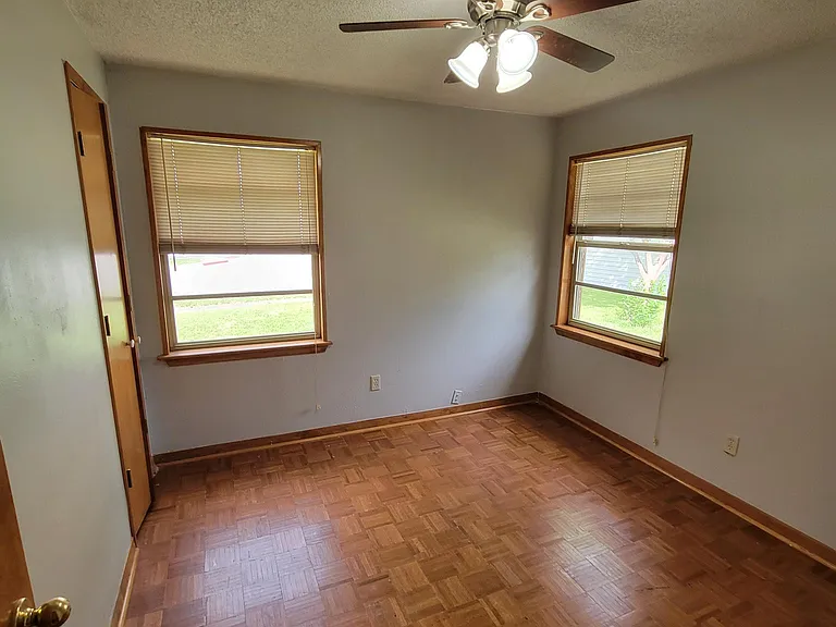 2861 Maple Dr — Photo 14