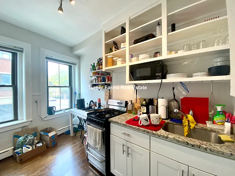 114 Willow St #2F — Photo 9