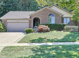 33887 Avondale St, Westland, MI 48186