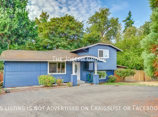 521 S 38th Ct, Renton, WA 98055