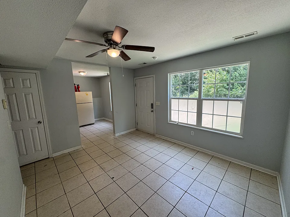 231 SE 121st Rd #4