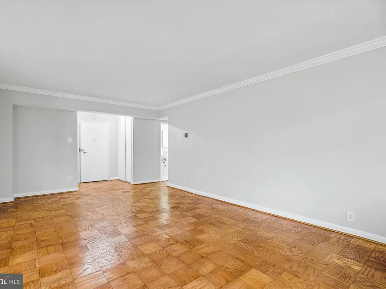 4201 Cathedral Ave NW #507W — Photo 11