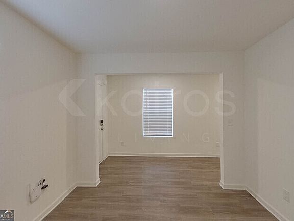 2nd image of 106 Flat Rock Mill Trl