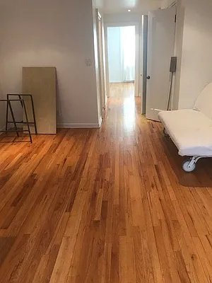 Rented by Alexander Bilu, LREB | media 18