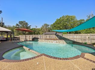 223 Guadalupe Dr, Athens, TX 75751