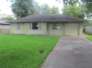 503 Forest Oaks Dr, Houston, TX 77017