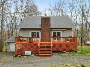 1114 Grouse Ct, Bushkill, PA 18324