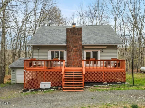 1114 Grouse Ct, Bushkill, PA 18324